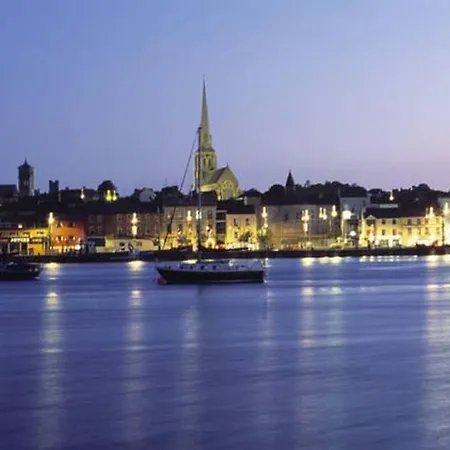 بيت للعطل Glendale Chestnut Grove